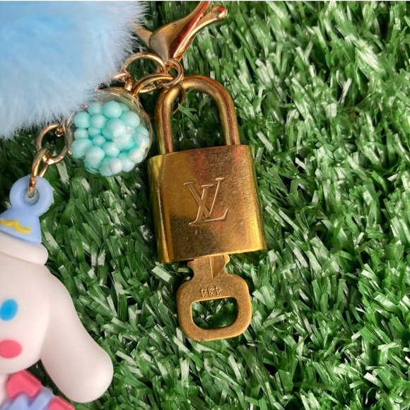 AUTHENTIC EUC LV LOCK & Cinnamoroll keychain with LV lock charm. - Picture 3 of 9